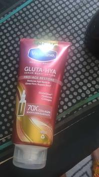 Product Review of Authentic Vaseline Gluta-Hya Serum Lotion 330ml Body Care Hydrating Brightening Daily Moisturizer from D**e 0