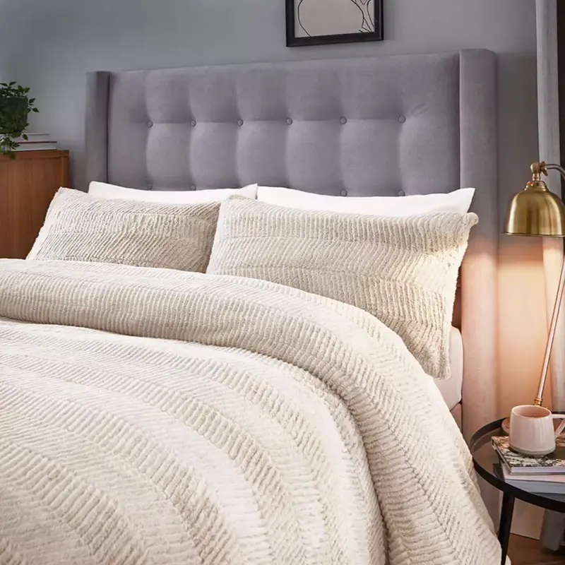 Silent night faux fur duvet set *Soft touch *Fleecy feel *No ironing *Cosy *Teddy bedding double 5