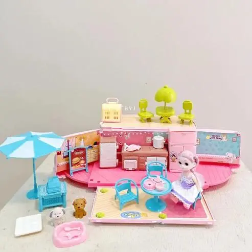 Dollhouse Dream House for Girls, Portable Caravan Motorhome Bus Toy Dollhouse with Doll and Furniture, Playhouse Playroom Dolls Toy for Children from 3 Years, Random Clothing 1