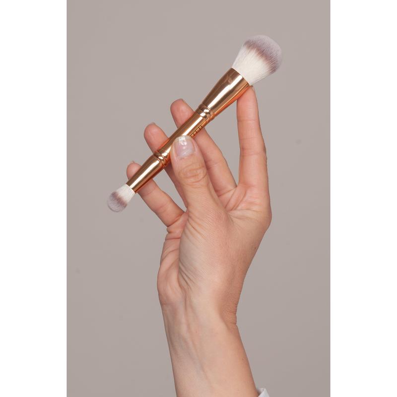 Complexion Duo Brush 1
