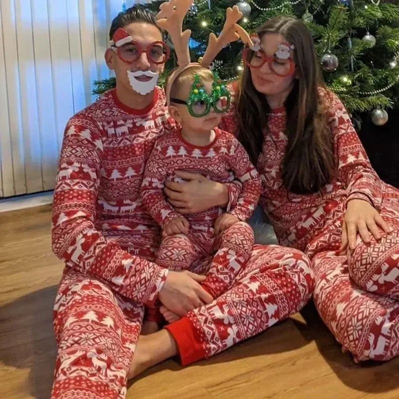 2024 New Year's Costume Christmas Family Matching Pajamas Allover Print Casual Loose Sleepwear Baby Boys Girls Clothes Xmas Look 2
