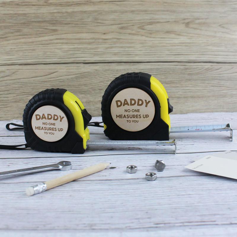 GiftsinaJiffy Personalised 3M 5M 7.5M Tape Measure, Practical Father’s Day Gift for Grandad 'No One Measures Up To You' DIY Daddy, Dad, Taid Tool Present 7