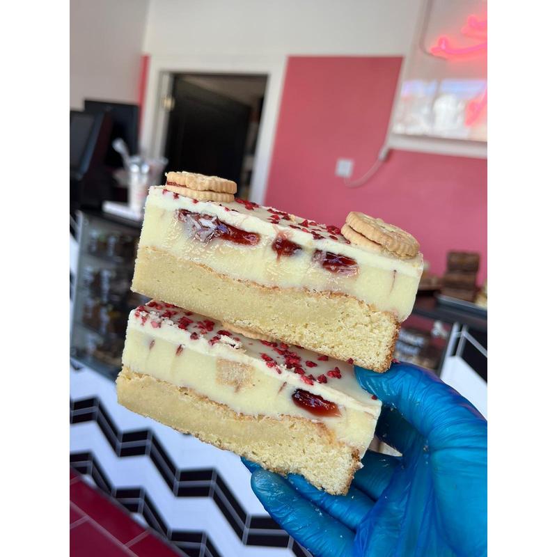 Jam White Chocolate Ganache Topped Blondie Bar 3