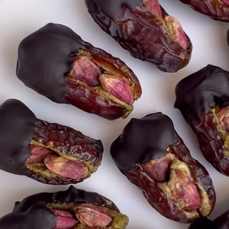 10 Dark Chocolate Covered Dates - The Healthiest Snack - Dessert, Bonbon Nut