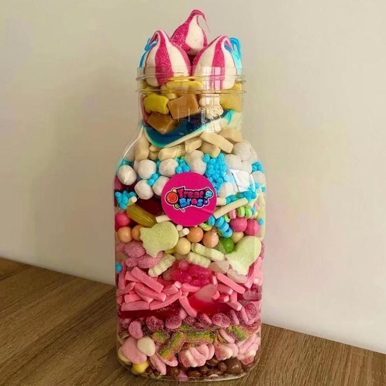 TreatBros Customisable 4.5 Litre Jar, Sweets & Chocolate, ideal Christmas gift! 1