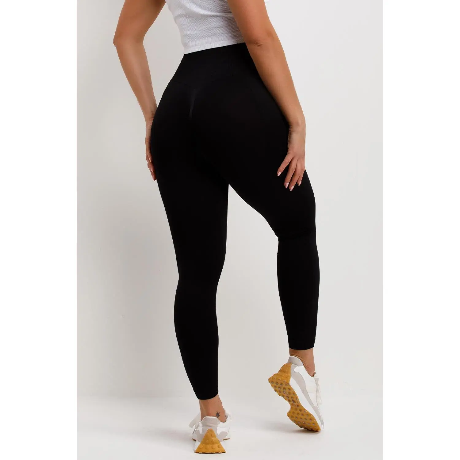 Ribbed Gym Leggings With Scrunch Ruched Detail Black