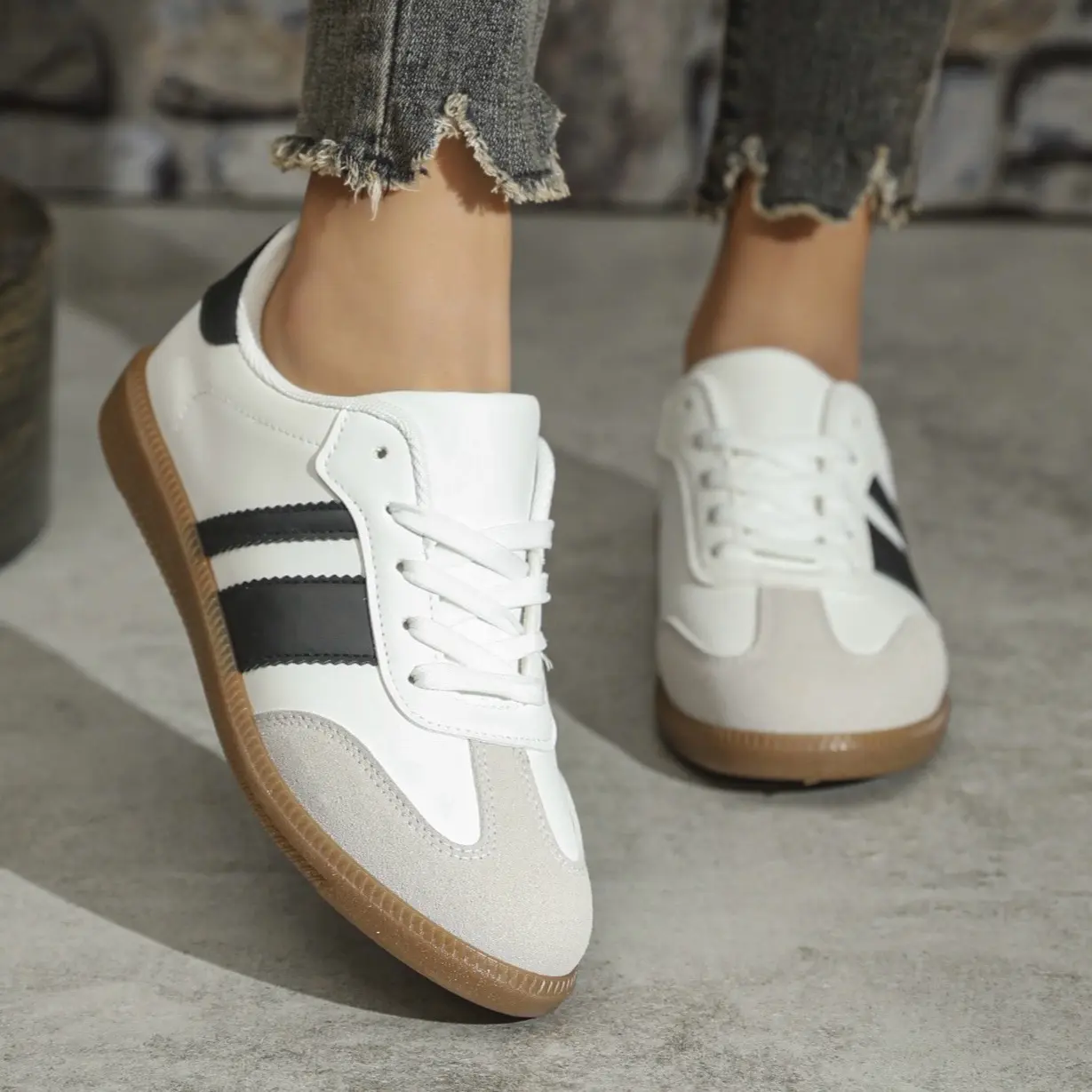 Comfy stripe trainers