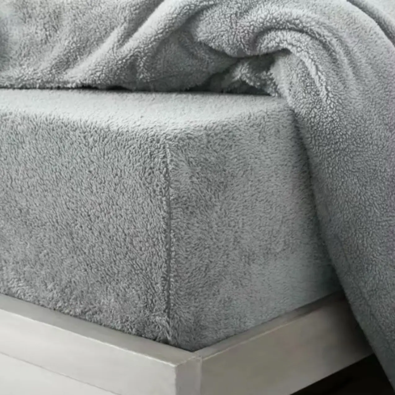 Teddy Fleece Fitted Sheet - Premium Soft Bedding for Ultimate Comfort