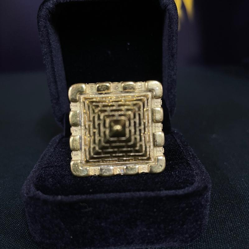 Pyramid Castle Ring Stainless steel Gold Plated 5