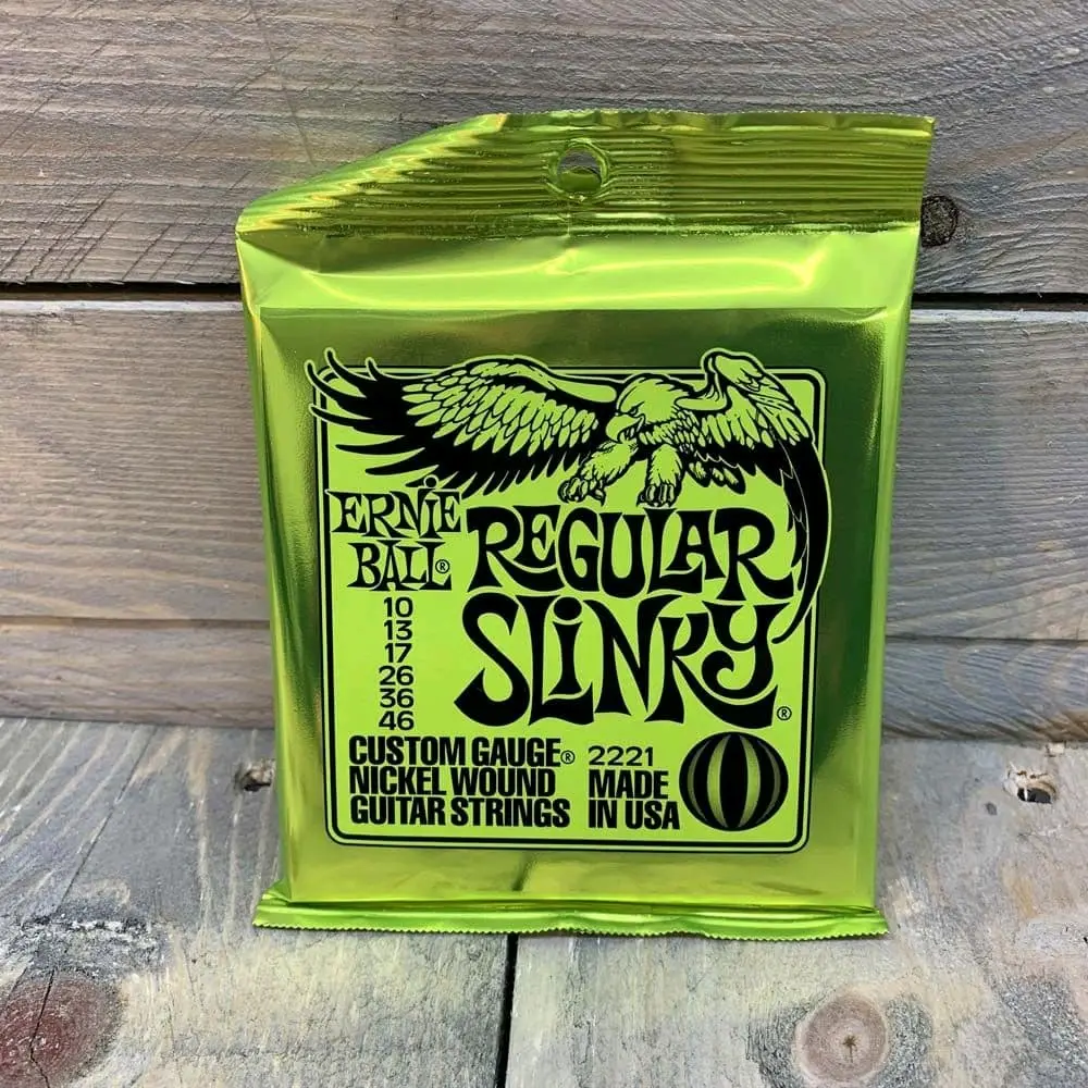 Ernie ball regular slinky guitar strings