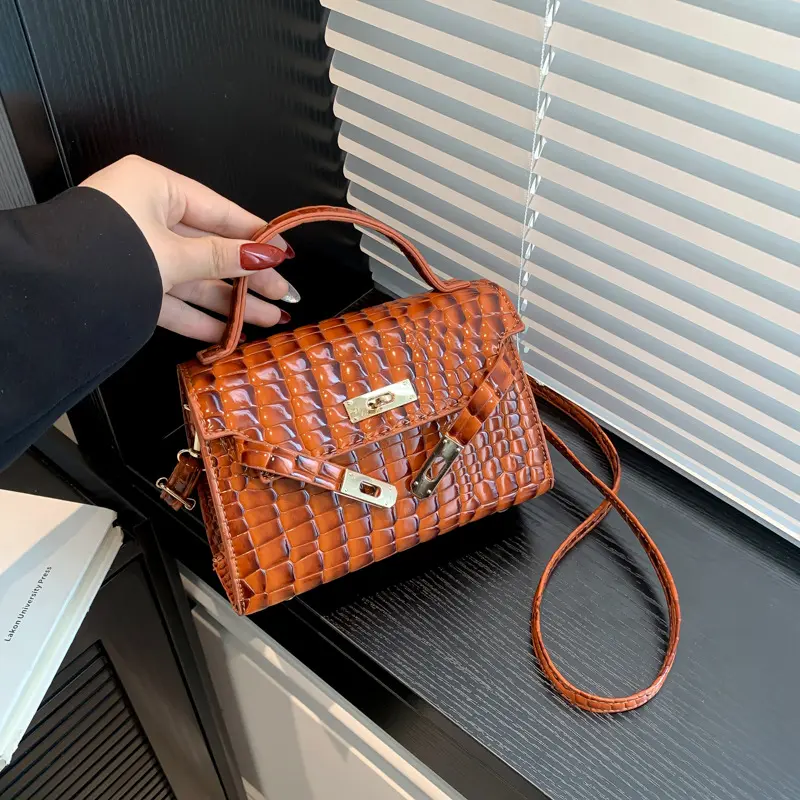 Niche portable Kelly bag women's new shoulder messenger bag
