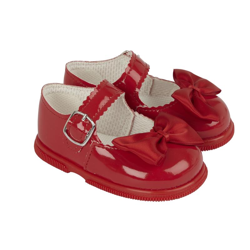 First walker baby shoes Made in England by Early Days since 1952 1