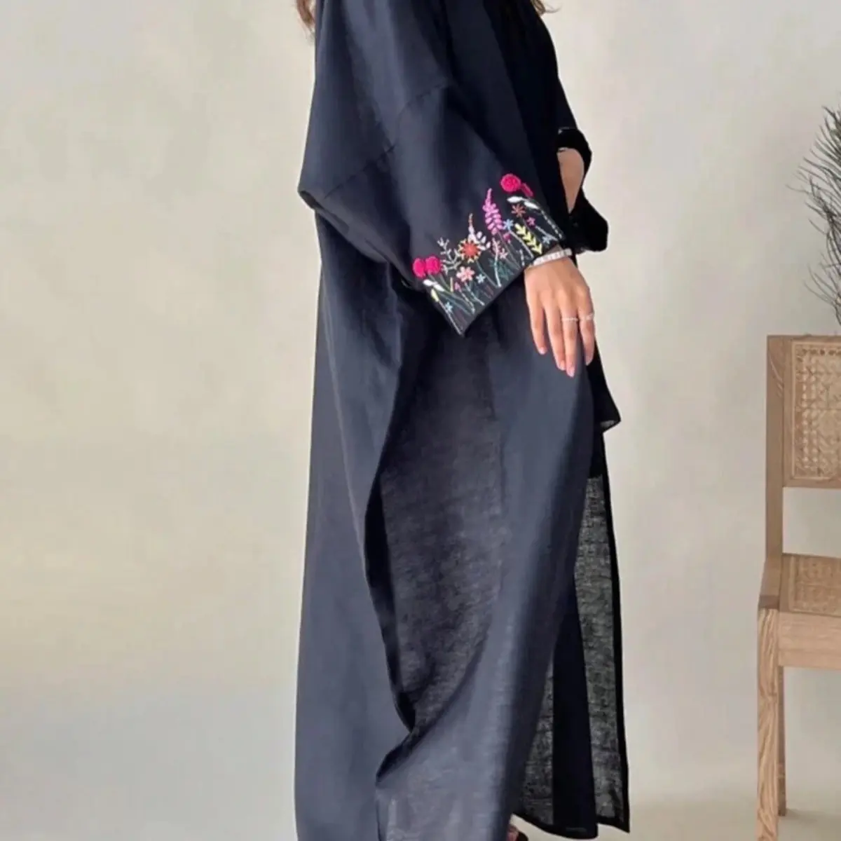 Floral Charm Open Abaya for Modest Women - Islamic Clothing