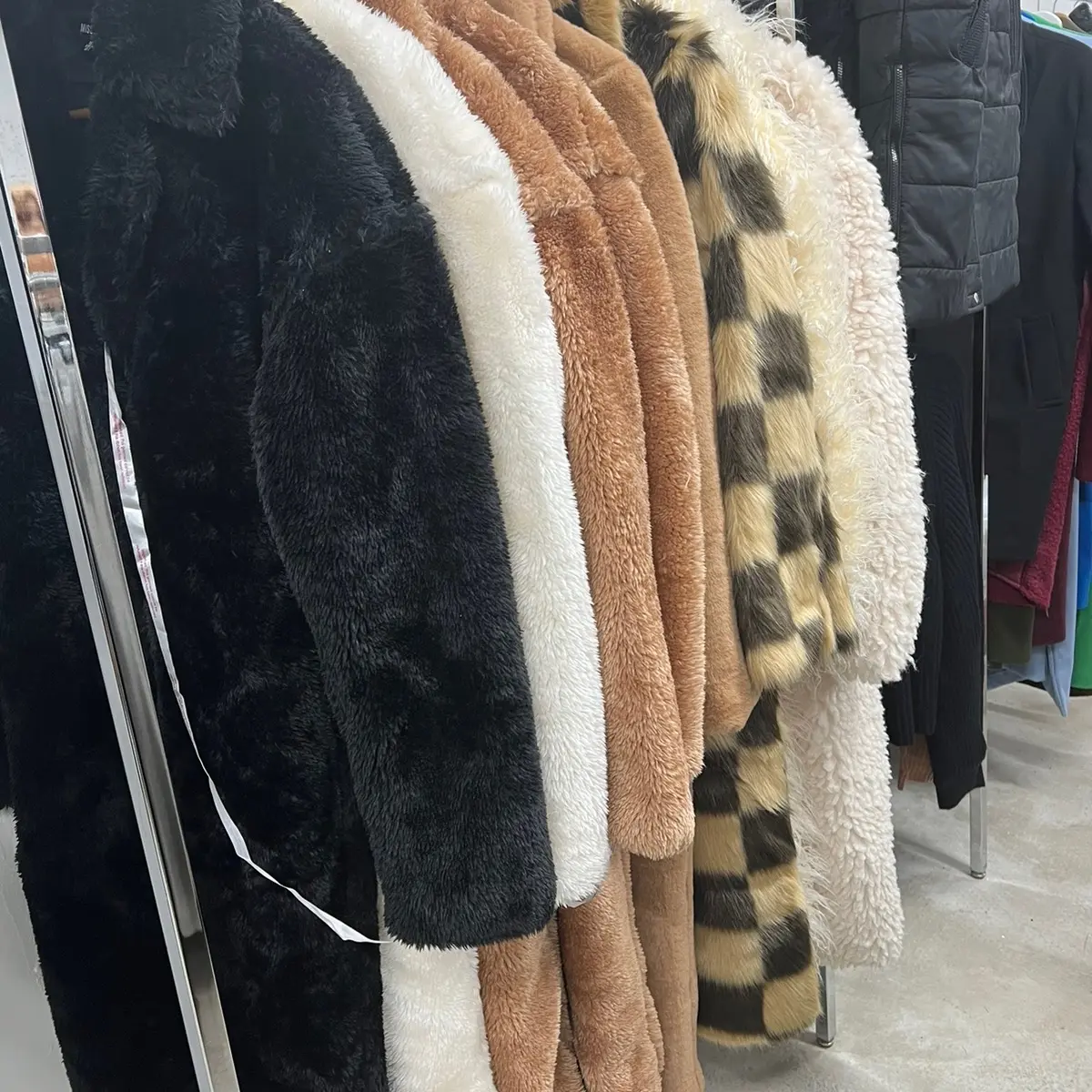 Mid length & Longline Coats 1 item
