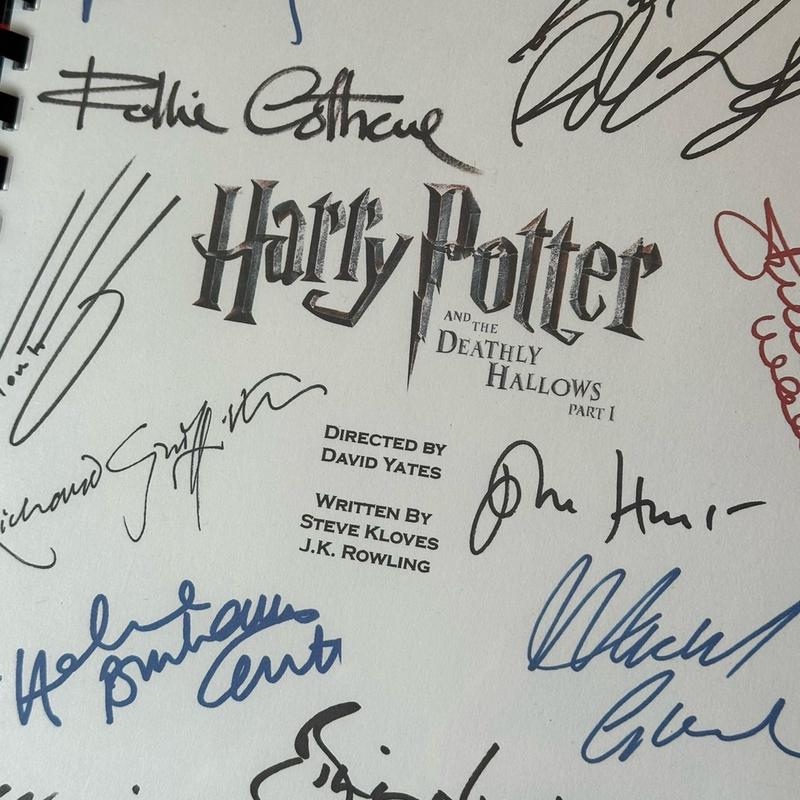 Harry Potter Deathly Hallows Part 1 Script with beautifully printed cast autographs 2