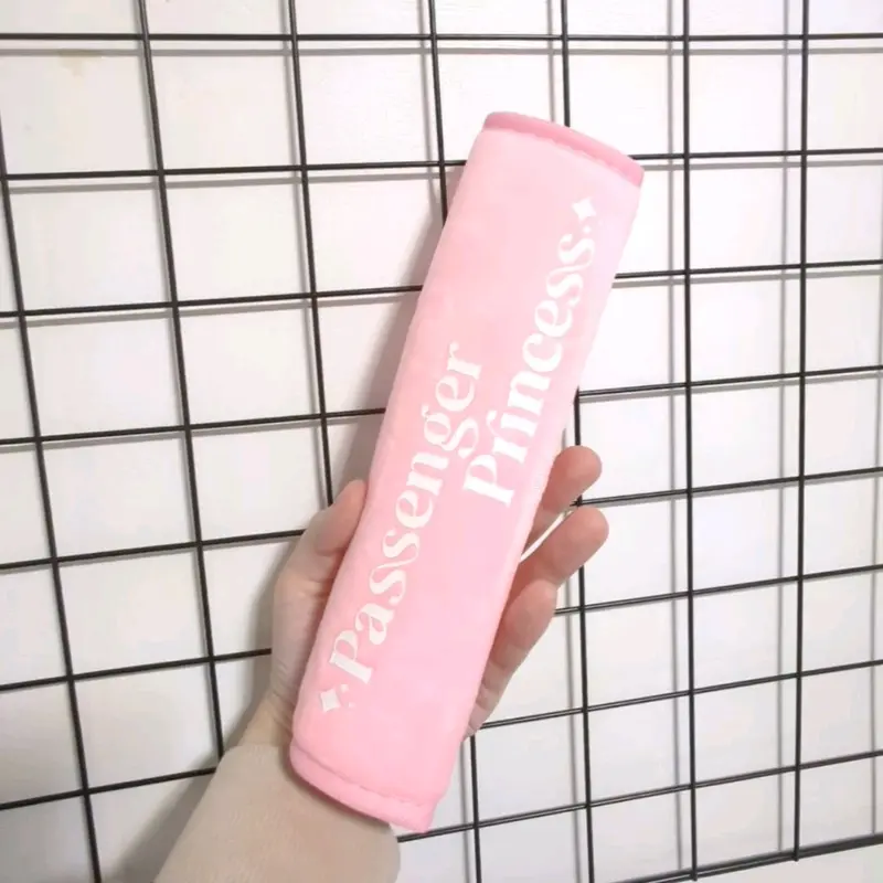 Passenger Princess seat belt cover in Pink for a comfortable and stylish ride 2