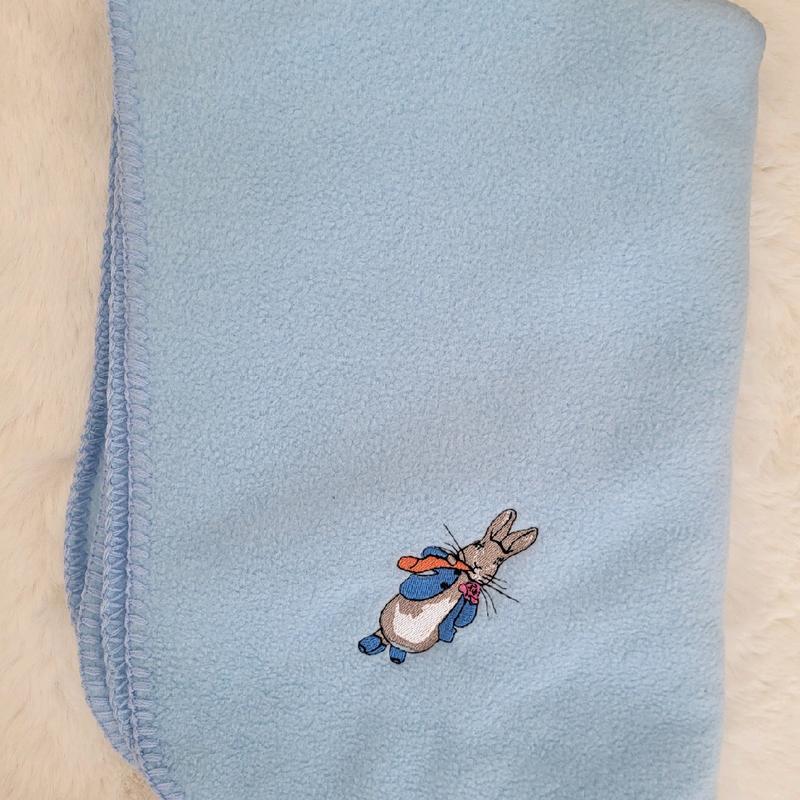 Babys rabbit / duck fleece blankets 1