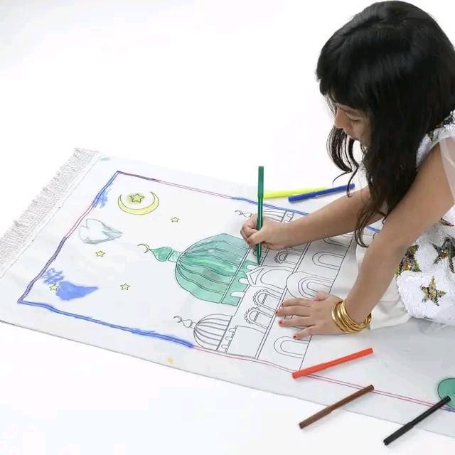 Kids DIY Prayer Mat set includes prayer mat, Fabric colour pencils and a box 5