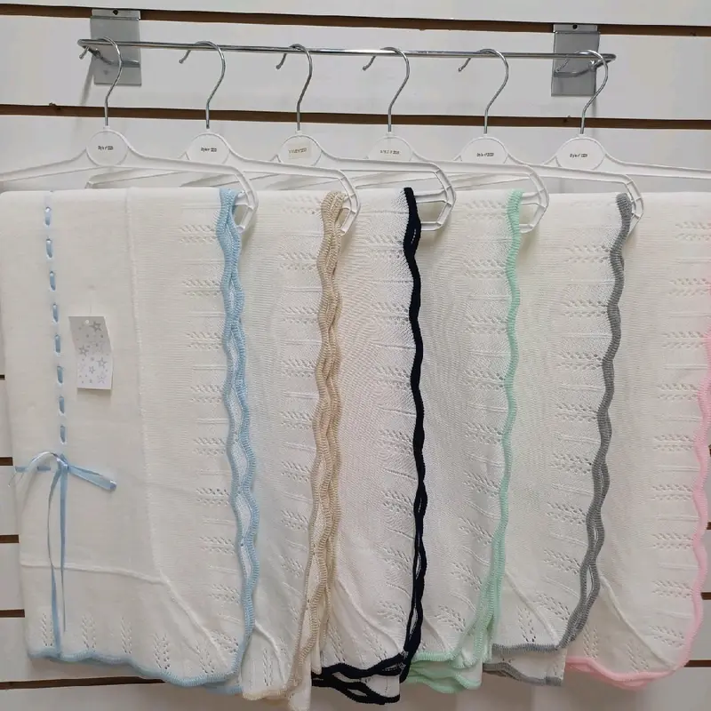 beautiful  Spanish style shawl with contrast edging and ribbon 0