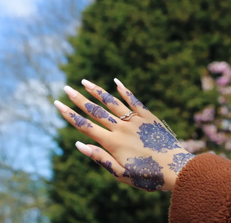 LUXURY TATTOO STAIN - Safina Adam Henna temporary 4