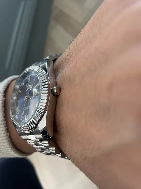 Men's watch in Silver Day Date Quartz Watch with blue Dial and Waterproof 3ATM luxury watches 5