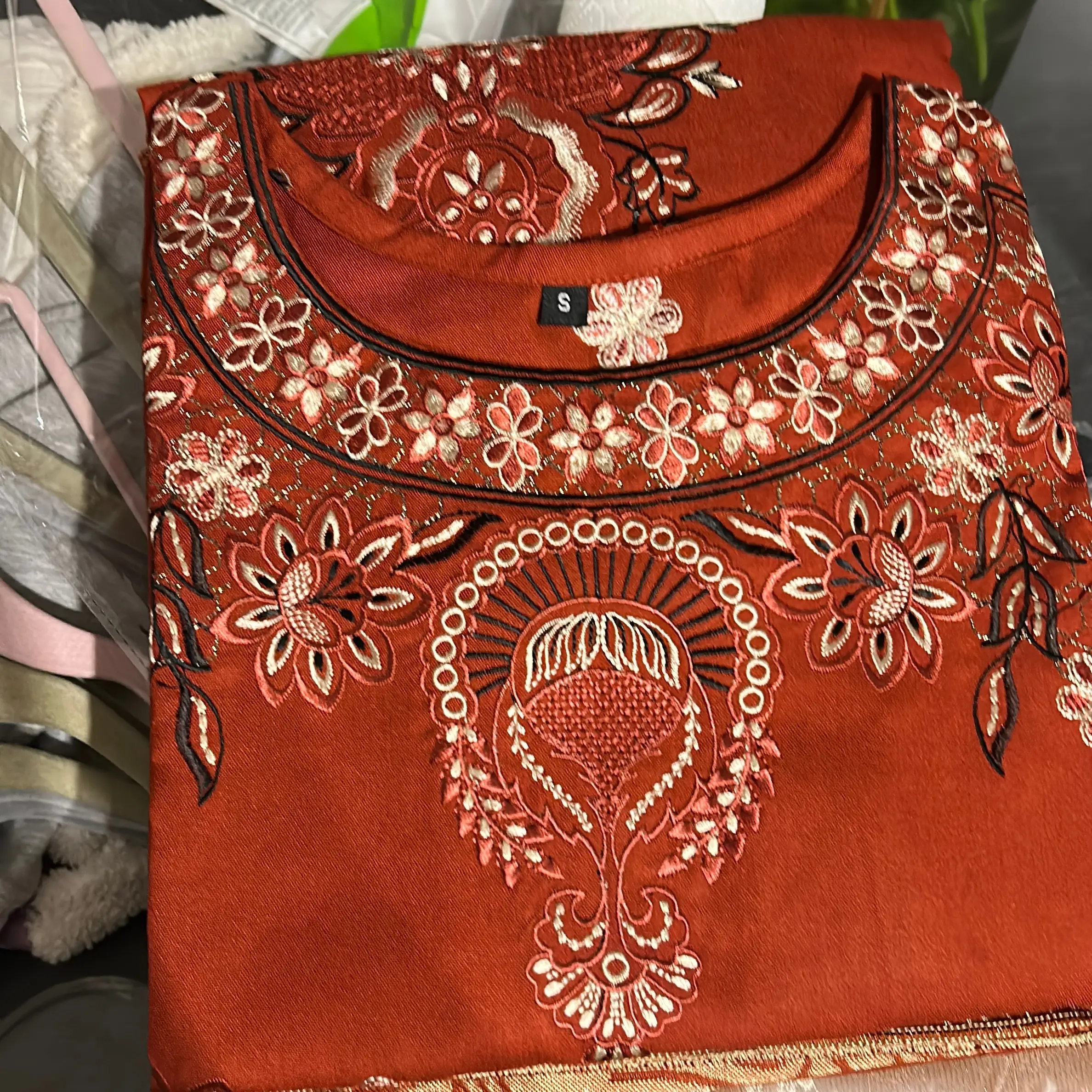 Luxe 3Pc Embroidered Dhanak Orange Suit