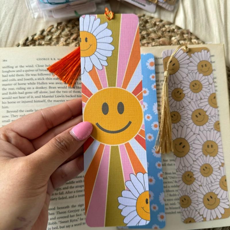 Aesthetic Girly Bookish Sunflower bookmark, Sunflower bookmark for Book Lovers , Linen Bookmark,Sunshine Bookmark, Reader's gifts 4