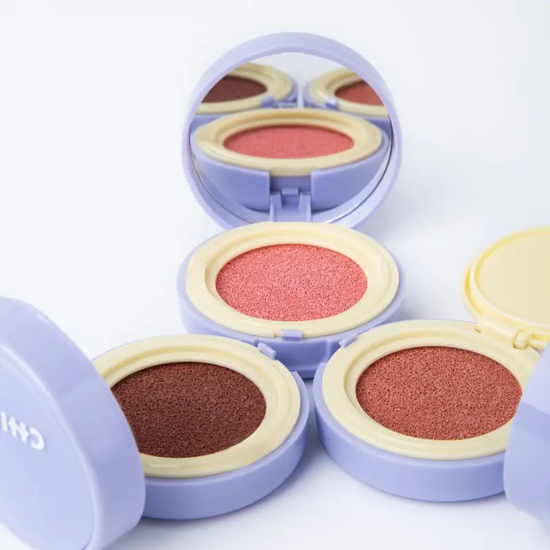 Chillab Vivid Cushion Blush - glowing look with a lightweight formula 2