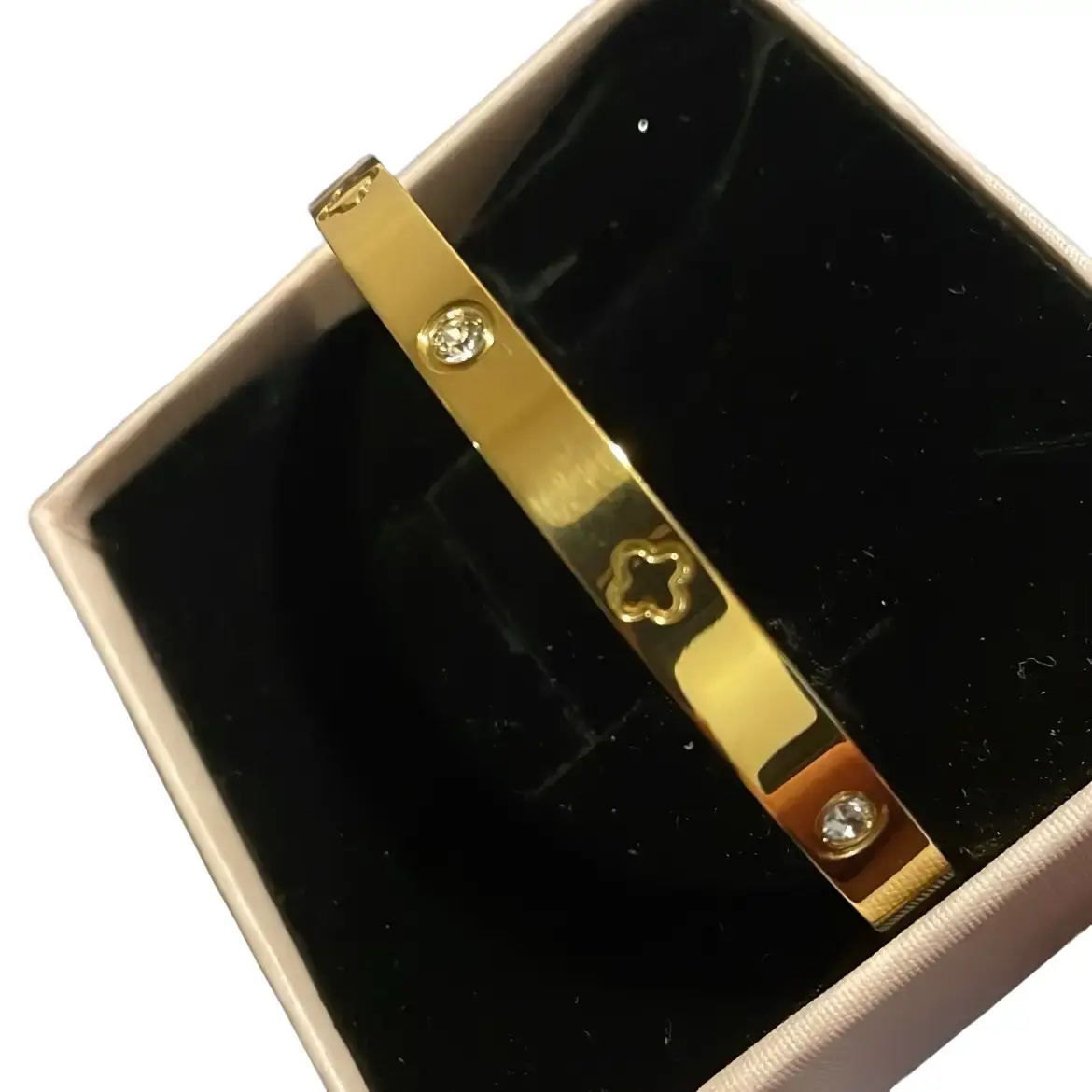 Golden Cleef Bangle