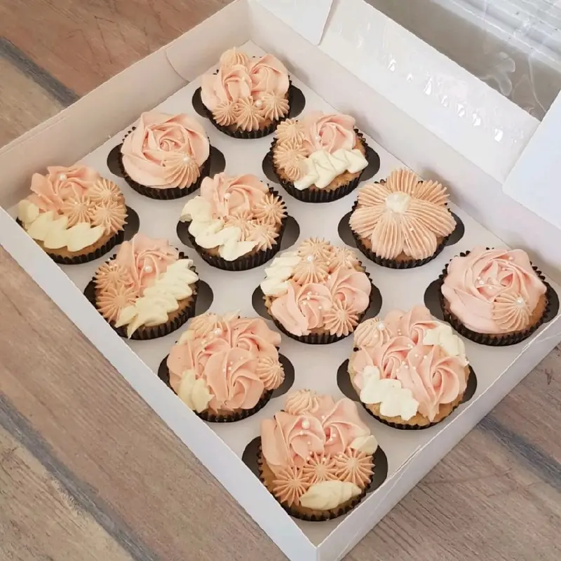 10 x White Cupcake Boxes 12 Hole Windowed Auto Popup High Quality 3