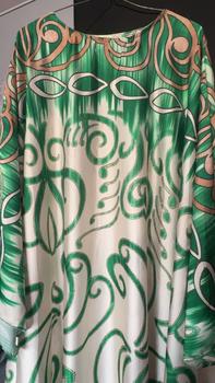 Product Review of silk kaftan from S**️ 0