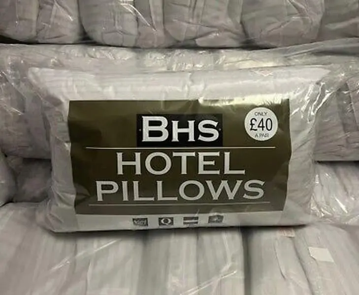 Extra Filled  Hotel Quality Stripe Pillows Pack of 2/4 Sale Luxury Pillows UPTO 50% discount