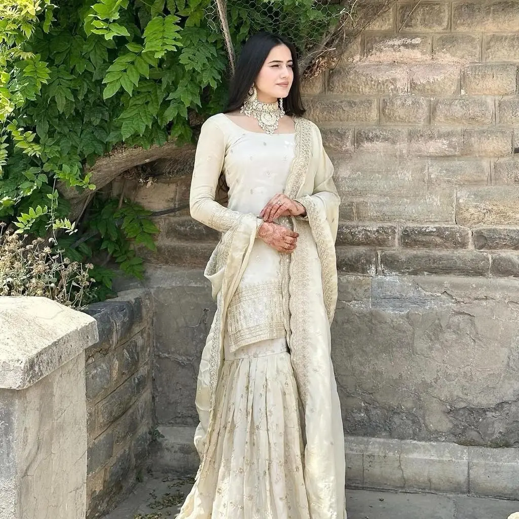 Pre order Off white sharara suit. Indian designer punjabi suit. Beautiful Wear Salwar Suit With Dupatta Readymade Stylish Sharara Set, Diwali Gift for Her