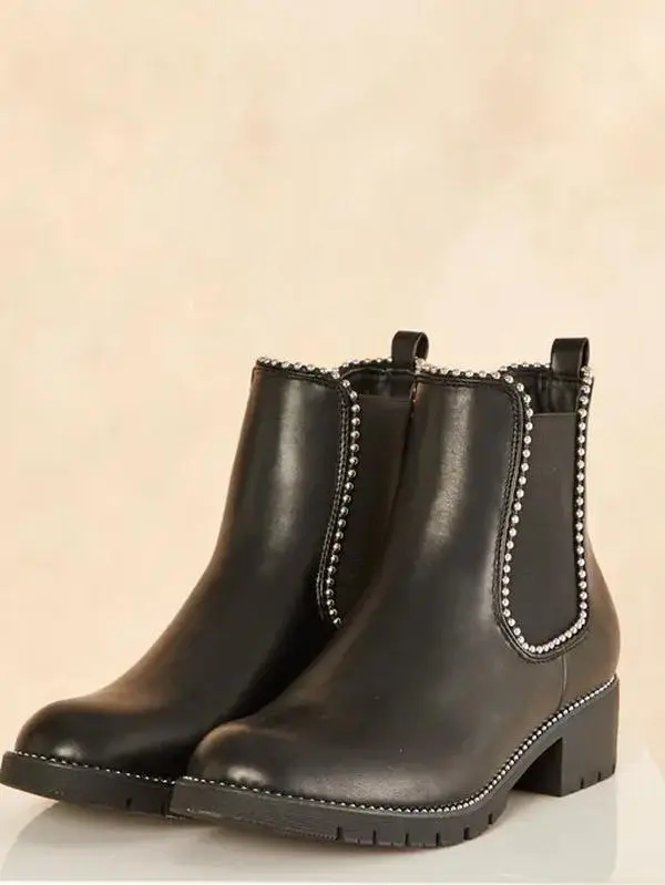 SilkFred Chelsea Boots With Silver Studs In Black Women Girl Walking Shoes Footwear