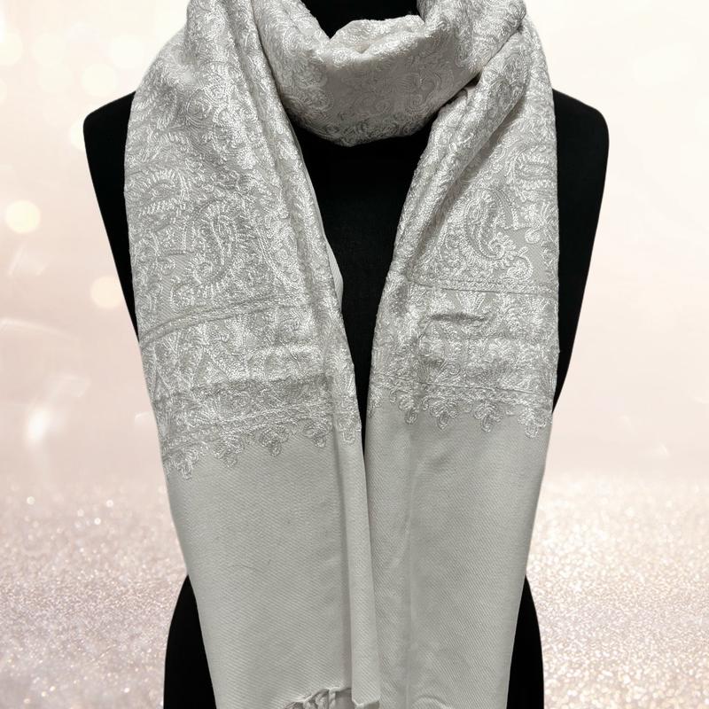 Luxurious  fine Kashmiri Embroidery Shawl Scarf Wrap  Hijab Fine Wool White on White 3