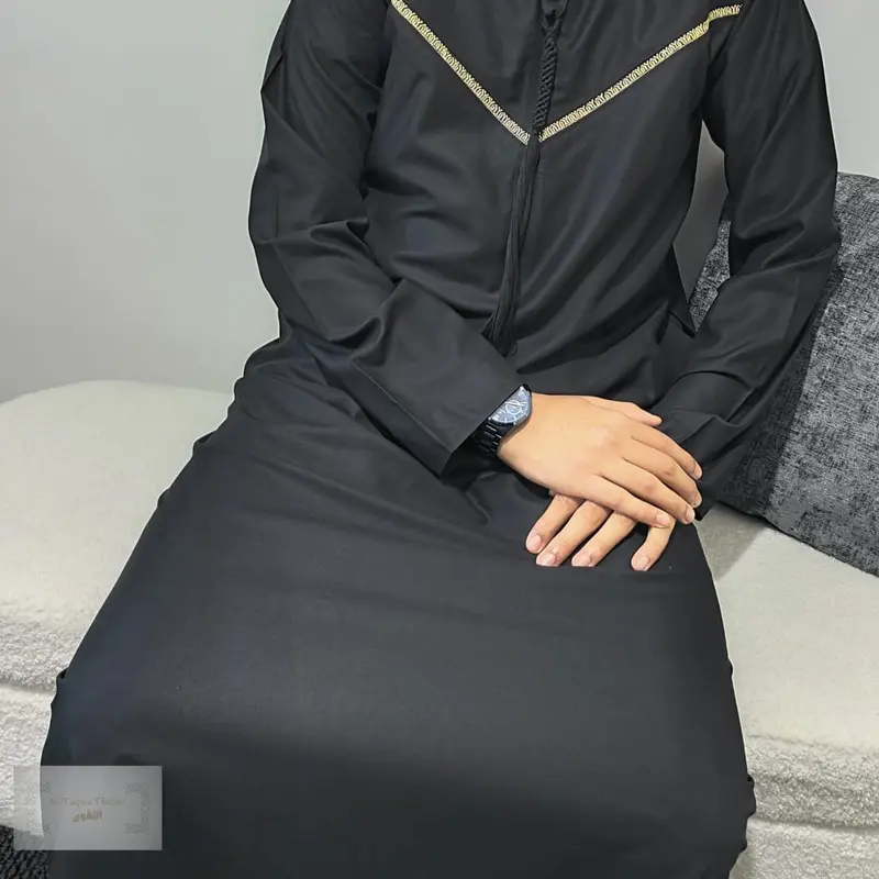 At-Taqwa Black & Gold Emirati Thobe 2