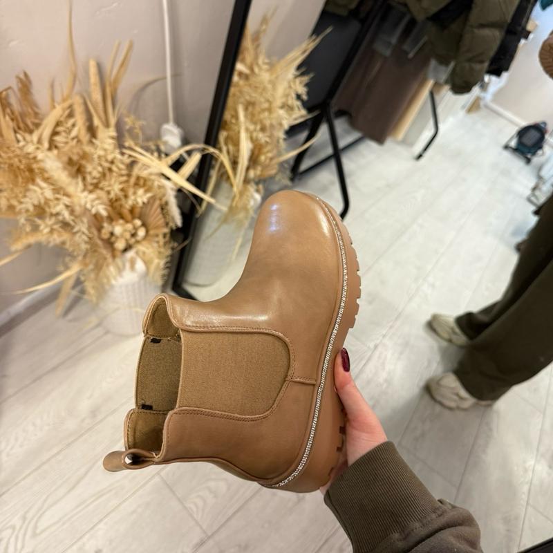 Diamanté brown Chelsea boots 2