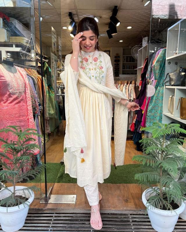Elegant Cotton Dobby Self Zikzak & Shifley Kurta Set with Silk Dupatta 5