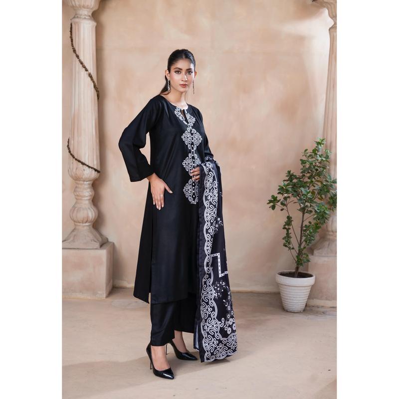 3 PIECE EMBROIDERED DHANAK READY TO WEAR SUIT 2