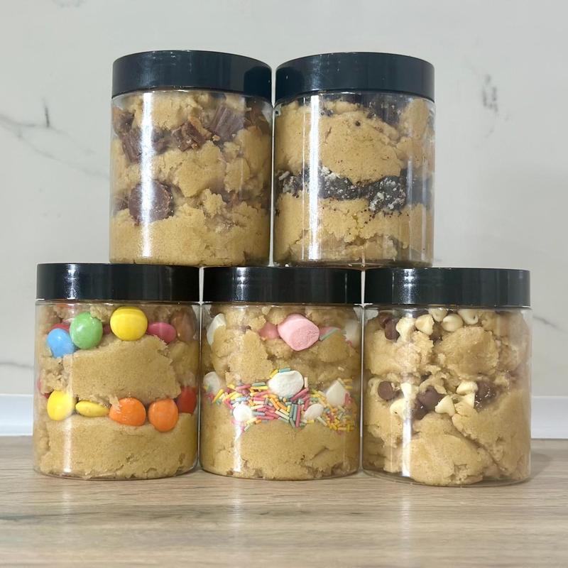 Doughlicious Delights UK Unicorn Dust Edible Cookie Dough Tub Marshmallows and Sprinkles - 300g - Sweet, Sugar, Snack Coconut Vegetable Flour Salt 3