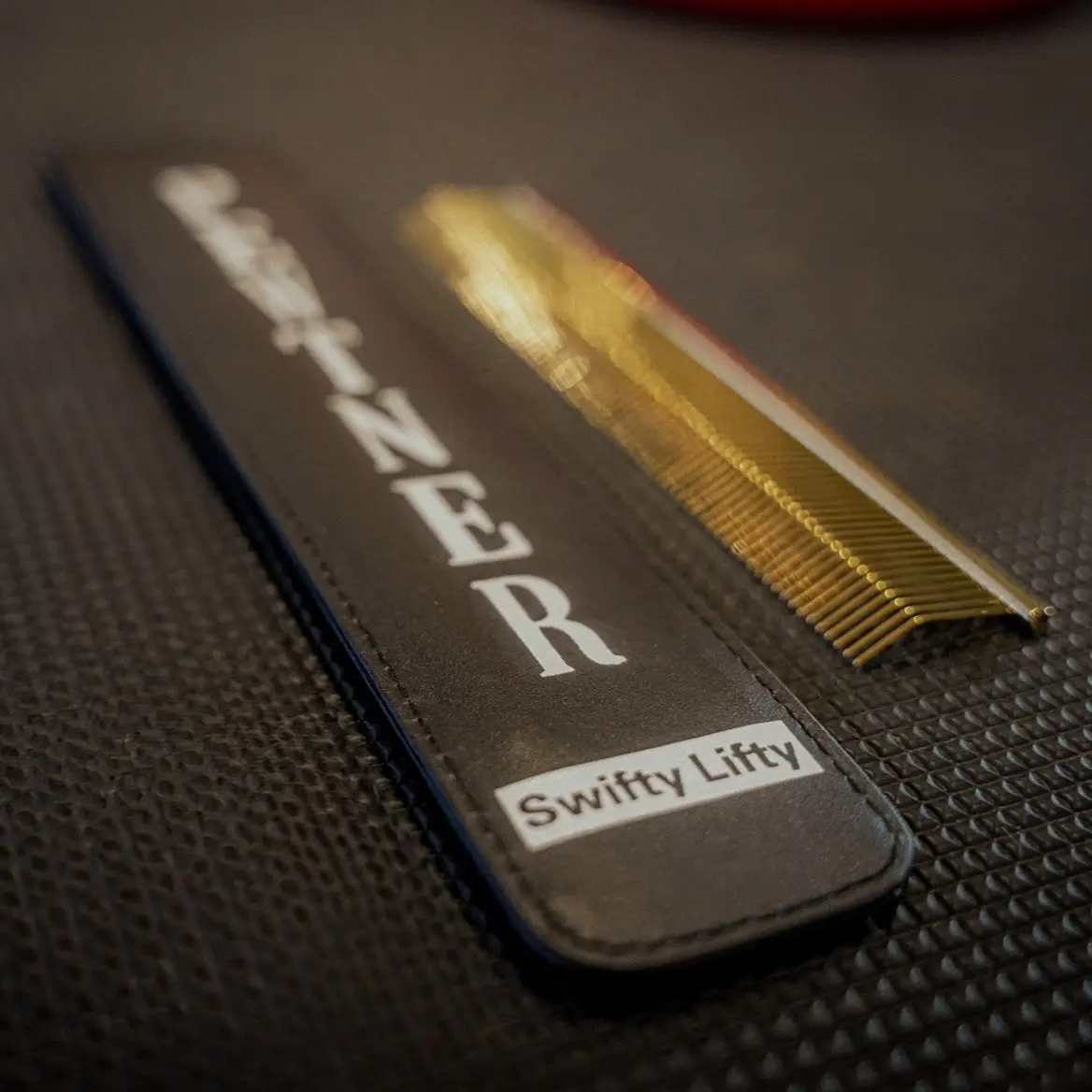 Swifty Lifty - Gold Grooming Comb for Effortless Lift & Flawless Finishing