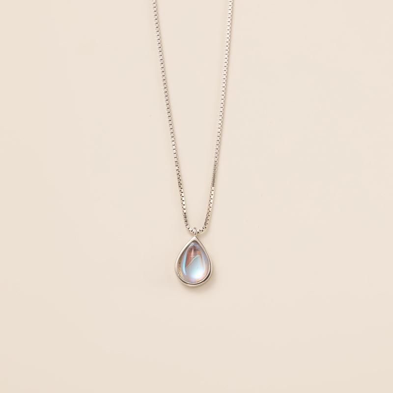 Moonstone Droplet Necklace (S925) 1