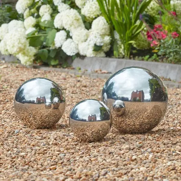 Stainless Steel Gaze Ball Mirrored Garden Decoration - Choose from 15, 20 or 25cm Sizes