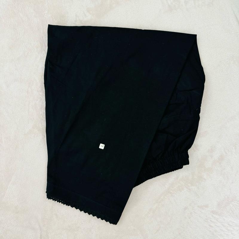 Khaddar Women's Shalwar Winter Bottoms - Black Skin Off White Colours 6