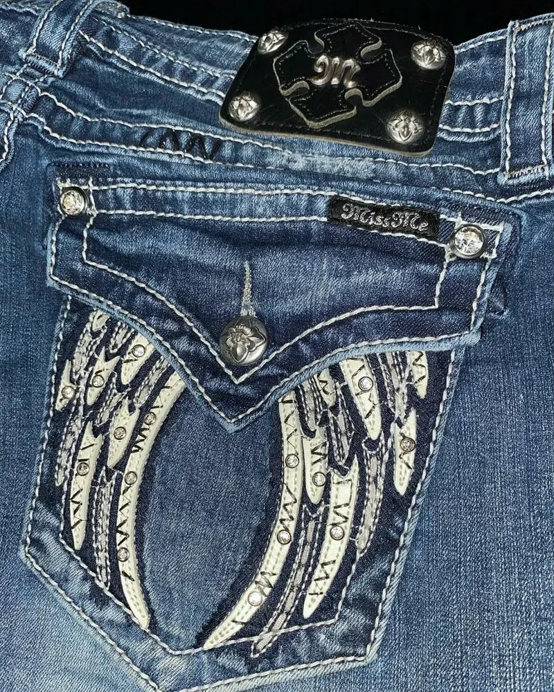 Product Introduction of Retro Miss Me Boot Cut Jeans Female Y2K New Blue Jeans Embroidered Wing Pocket Hip Hop Harajuku Gothic Wide Pants Street Wear 10