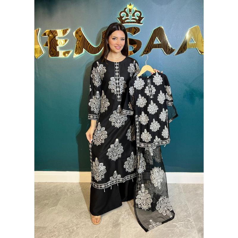 HK255 Dilreva - Black Mummy n Me Outfit 1