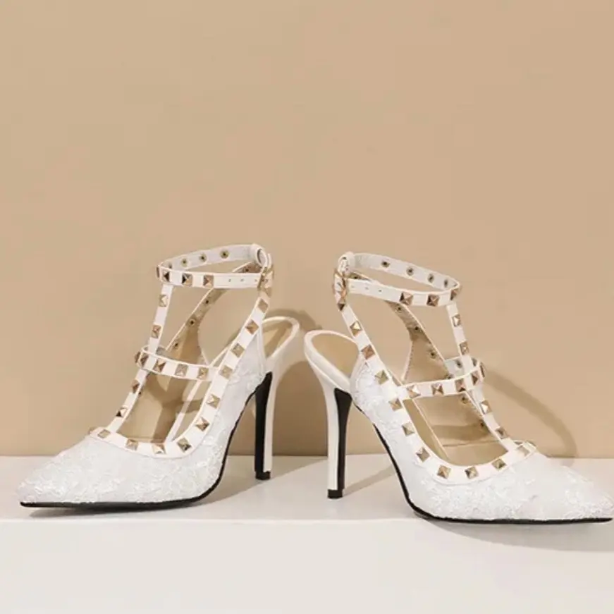 Viv pointed shoes