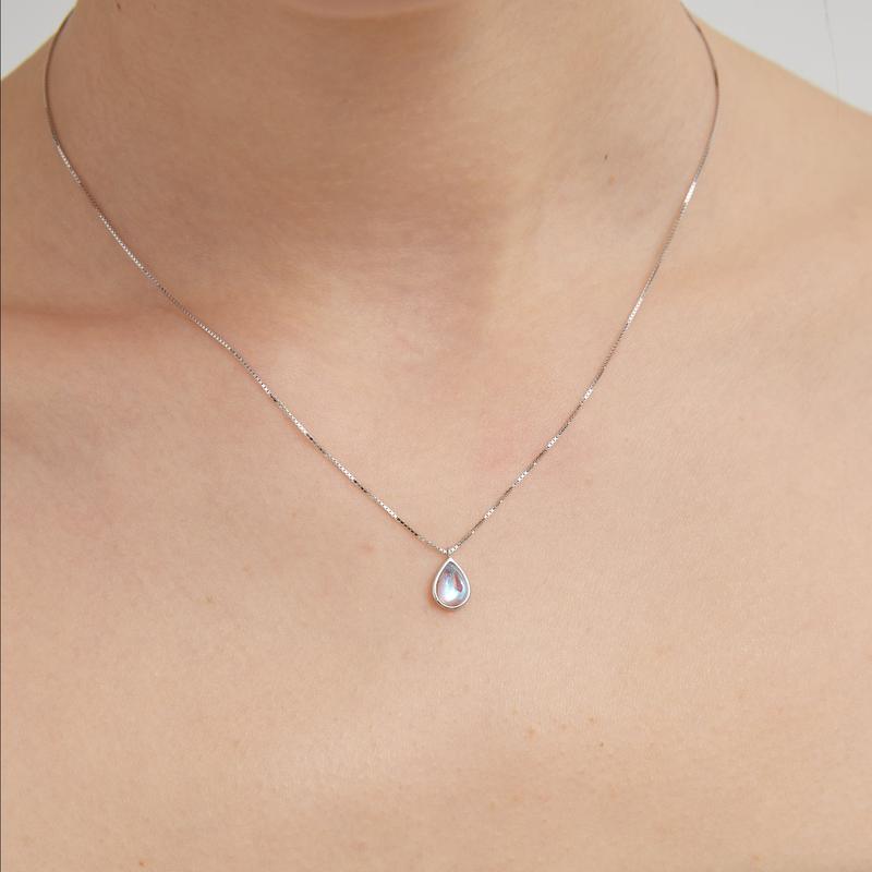 Moonstone Droplet Necklace (S925) 2