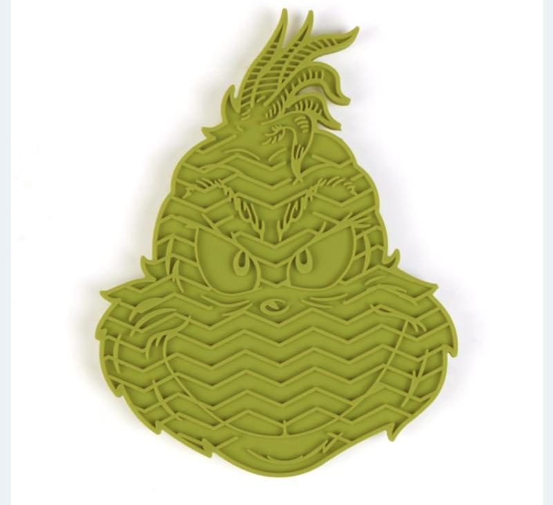 Product Introduction of Christmas Dog Lick Mat - Perfect Gift for Your Canine Companion 1