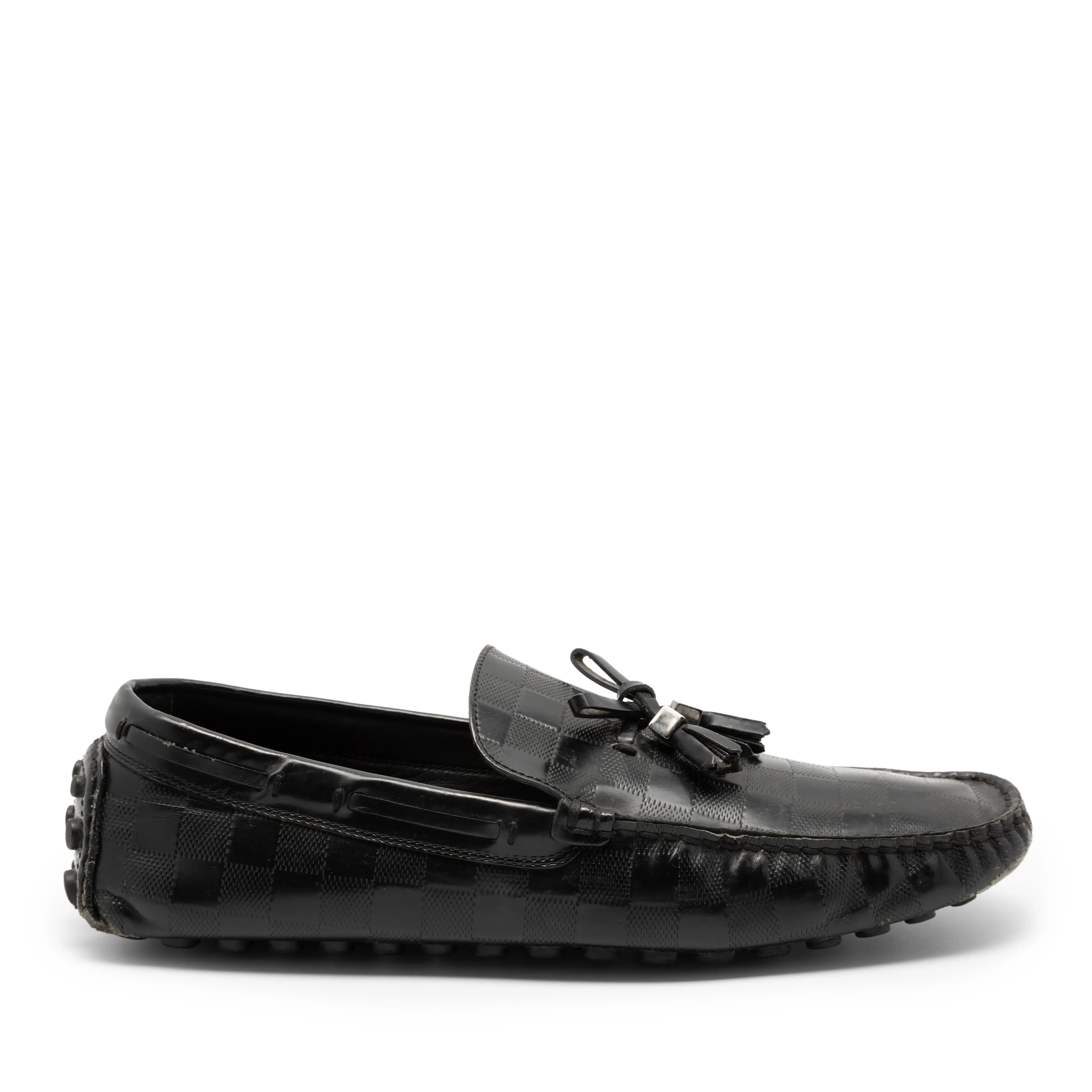 Preowned Louis Vuitton 38 IT Black Leather Loafer Good condition
